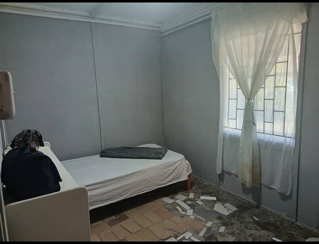 2 BEDROOM HOUSE FOR SALE IN THERONVILLE